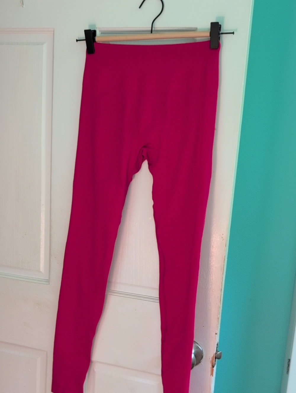 Aurola Fuchsia Stretch Leggings